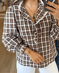 CAMISA QUADRADOS CASTANHA COM RENDINHA