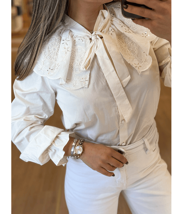 CAMISA FOLHO BORDADO