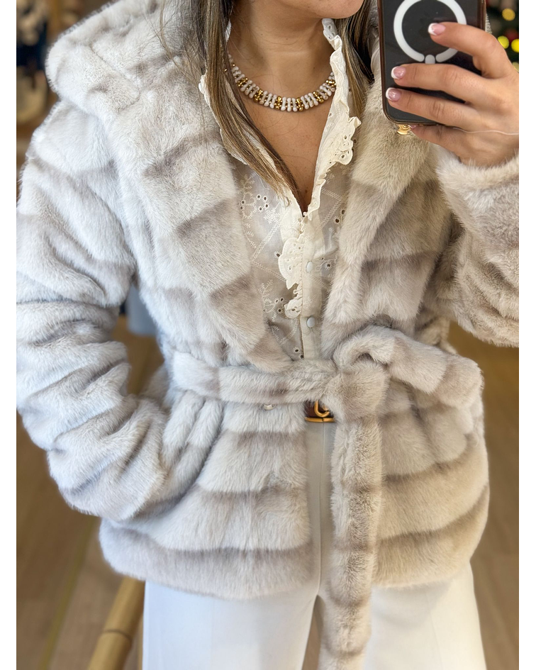 CASACÃO PELO COM CAPUZ