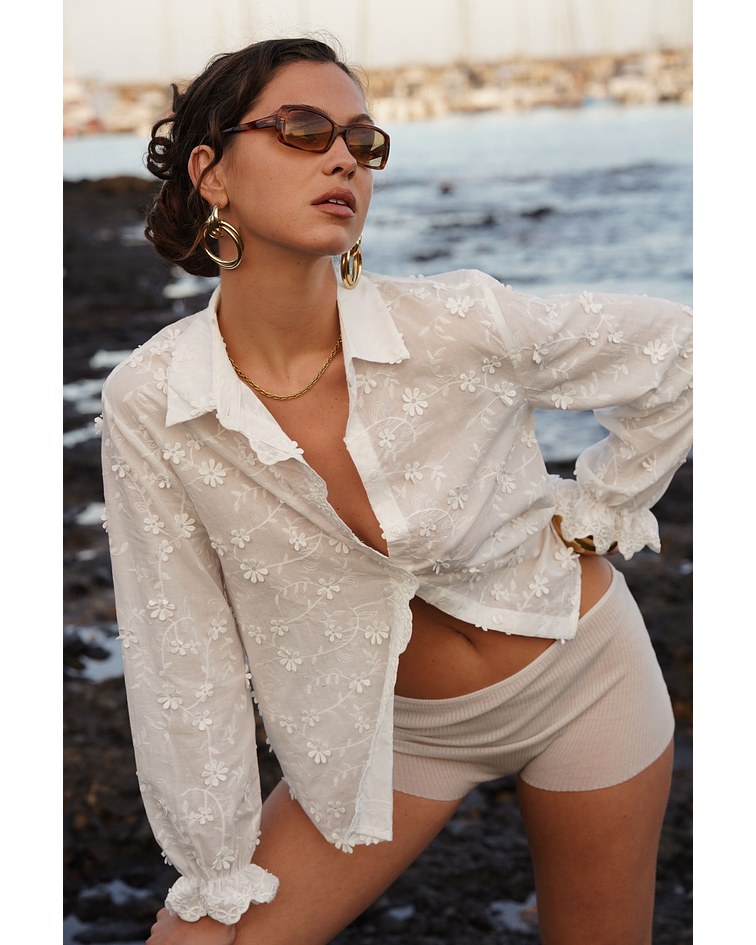 CAMISA BORDADA FLORES