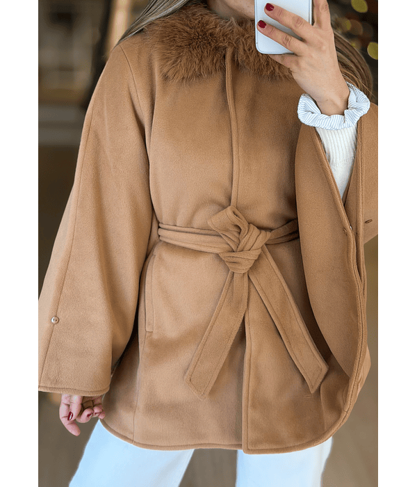 CASACO/CAPA COM PELO