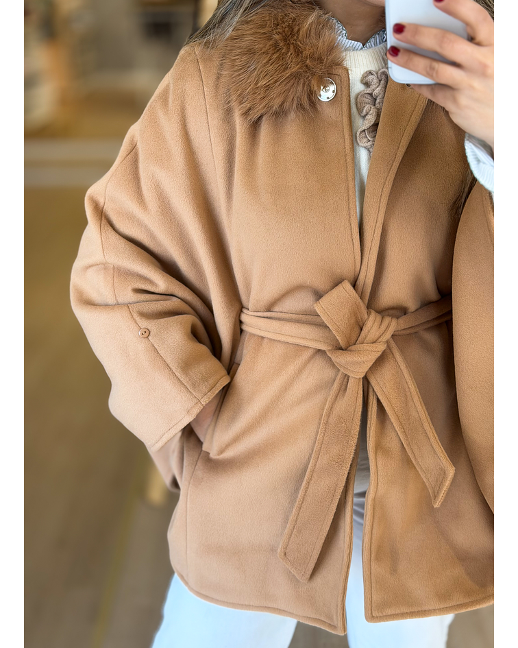 CASACO/CAPA COM PELO