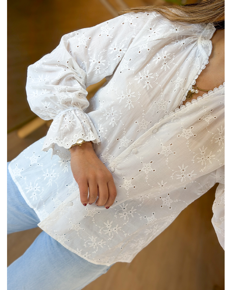 CAMISA BRANCA BORDADA