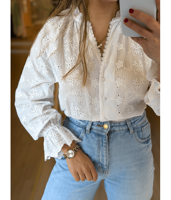 CAMISA BRANCA BORDADA