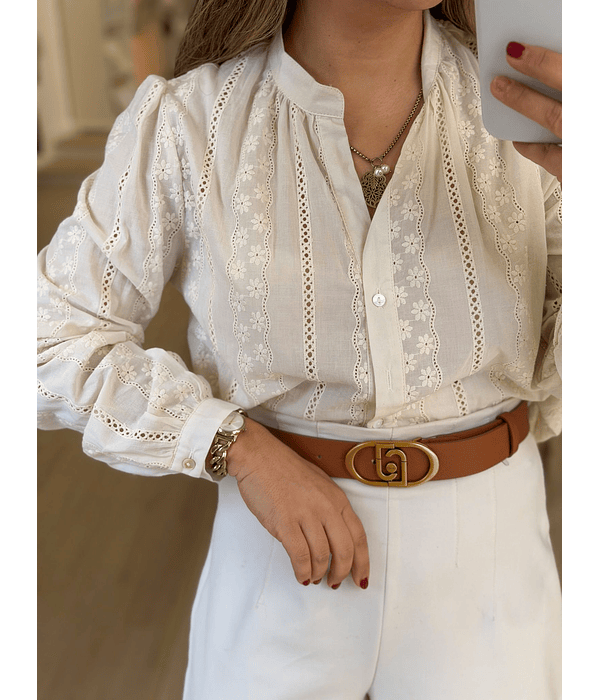 CAMISA BEGE BORDADA 