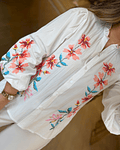 CAMISA BRANCA COM BORDADOS 