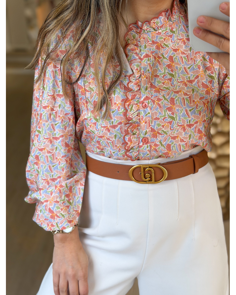 BLUSA FLORAL COM FOLHO