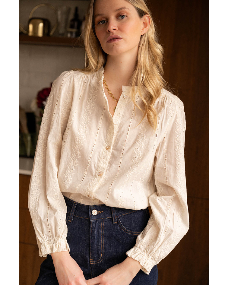 CAMISA BORDADA BEGE