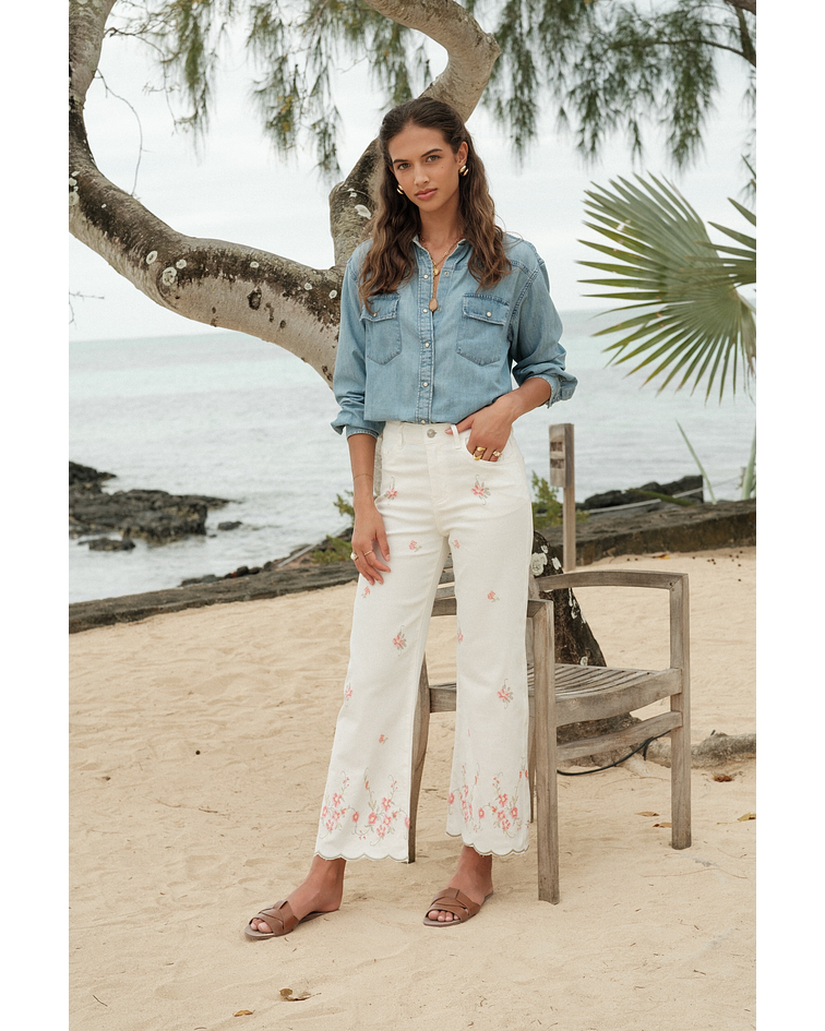 JEANS FLORES BORDADAS  