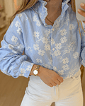 CAMISA RISCAS COM FLORES BORDADAS