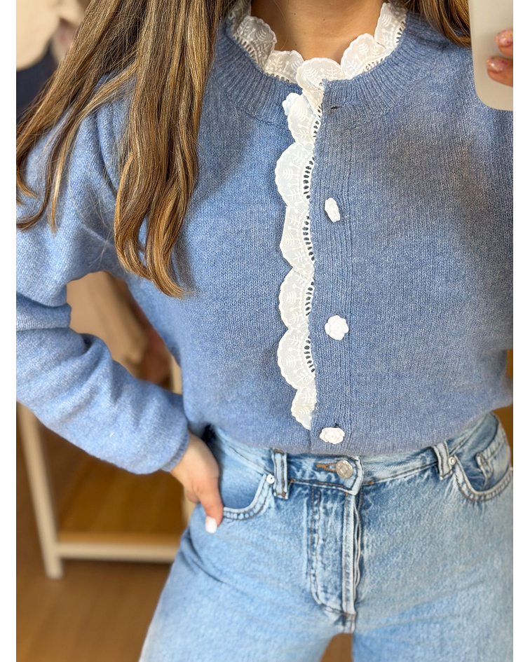 CARDIGÃ COM FOLHO BORDADO