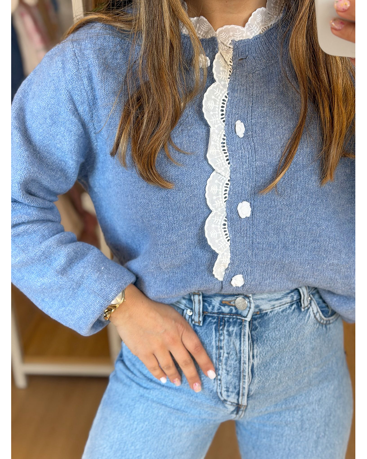 CARDIGÃ COM FOLHO BORDADO