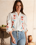 CAMISA BRANCA COM BORDADOS 
