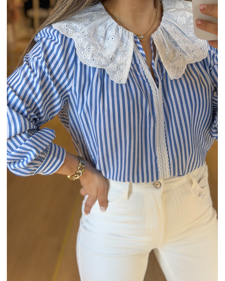 CAMISA RISCAS COM GOLA 