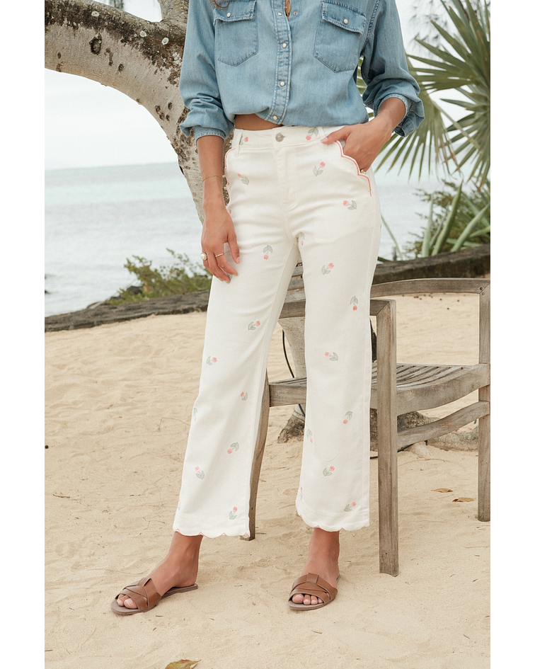 JEANS BORDADOS FLORAIS 