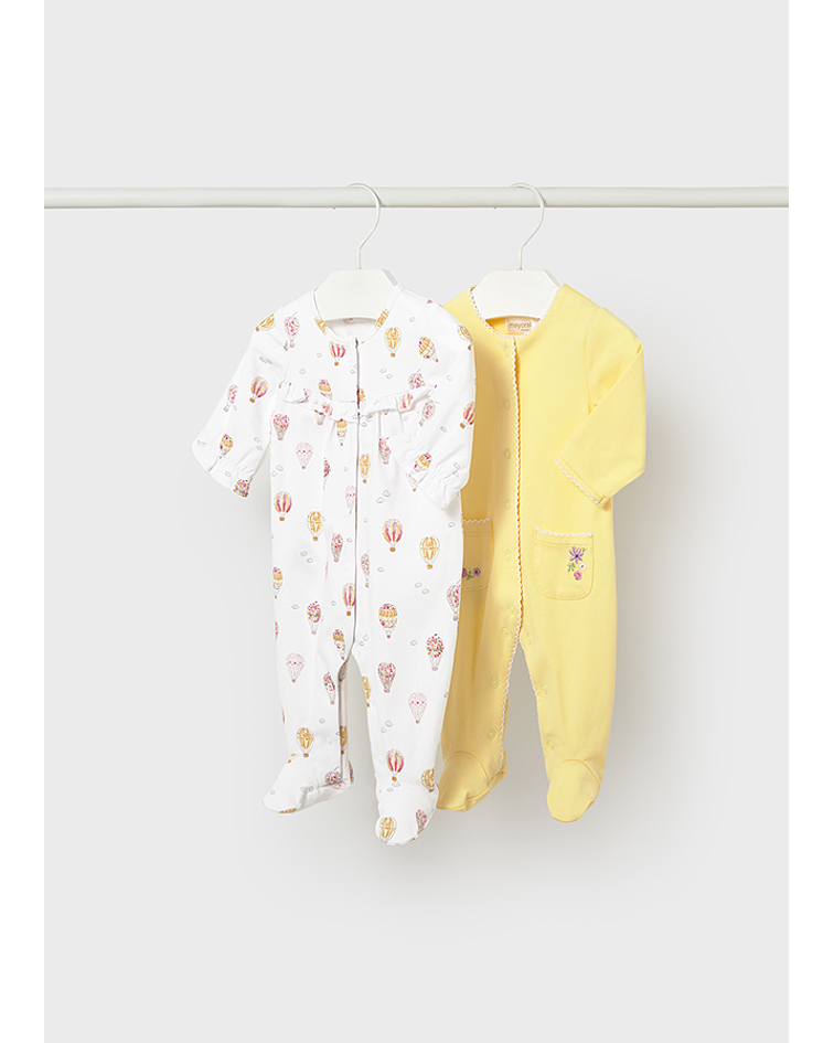 Set 2 babygrows m/comp.