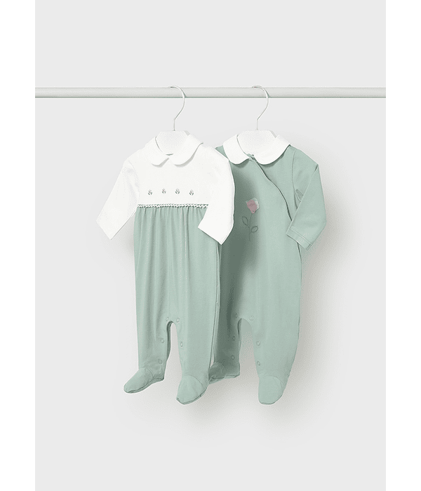 Set 2 babygrows comp.