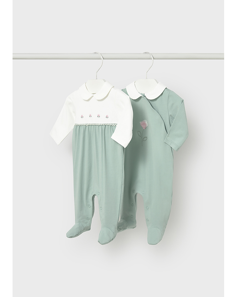 Set 2 babygrows comp.