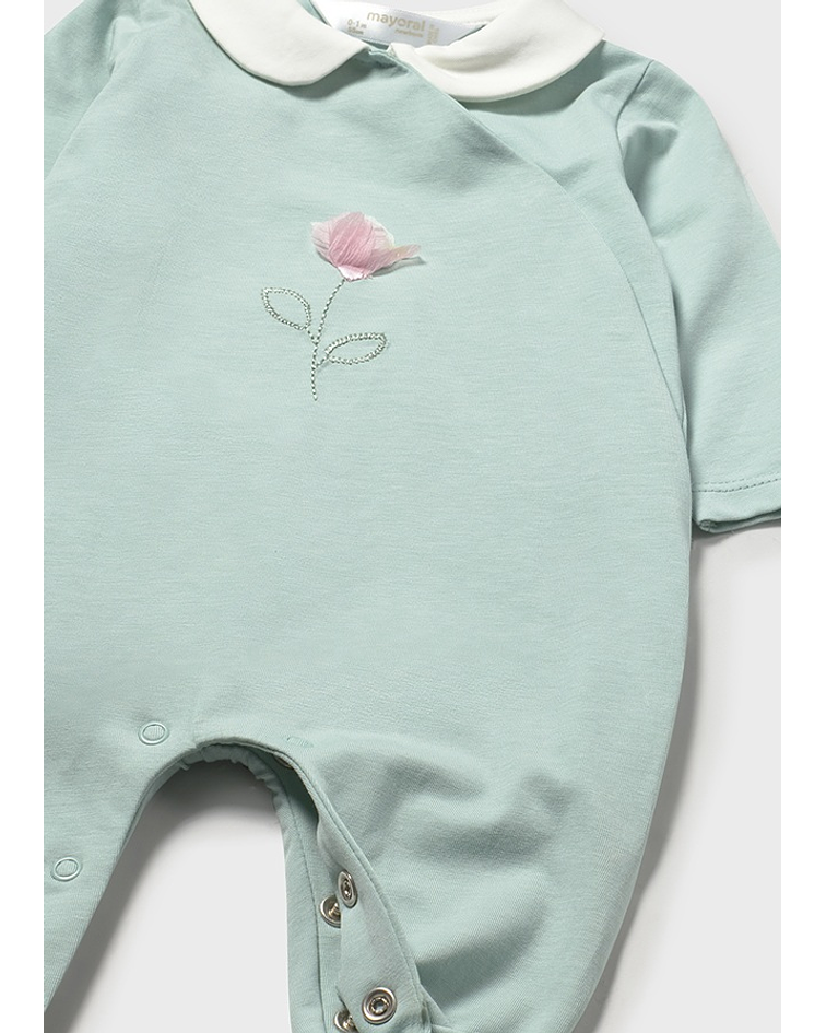 Set 2 babygrows comp.