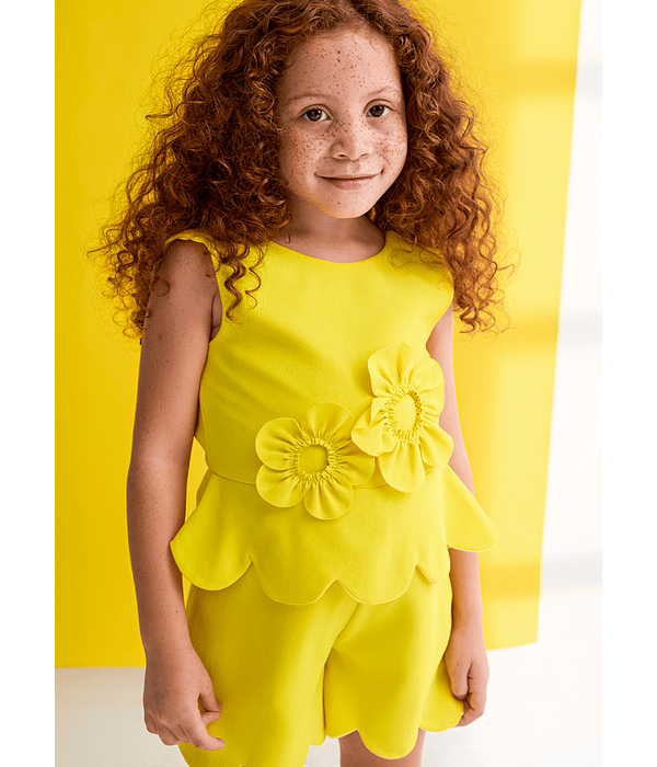 Macacão curto flores 3d