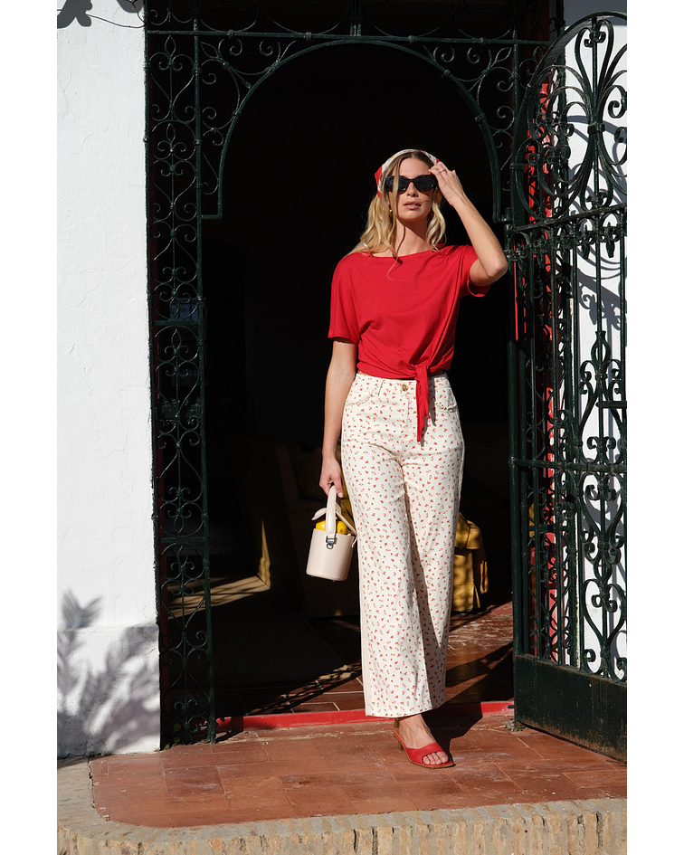 JEANS COM ESTAMPAGEM FLORES 