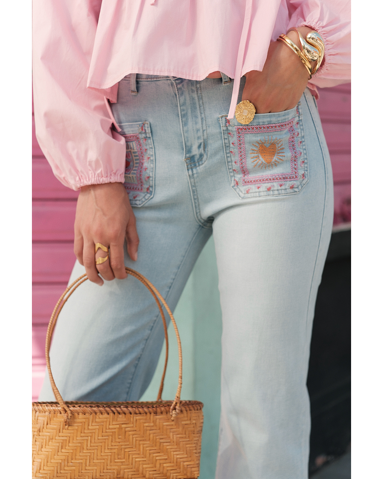 JEANS GANGA COM BORDADOS 