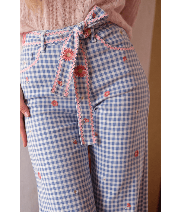 JEANS VICHY COM BORDADOS  