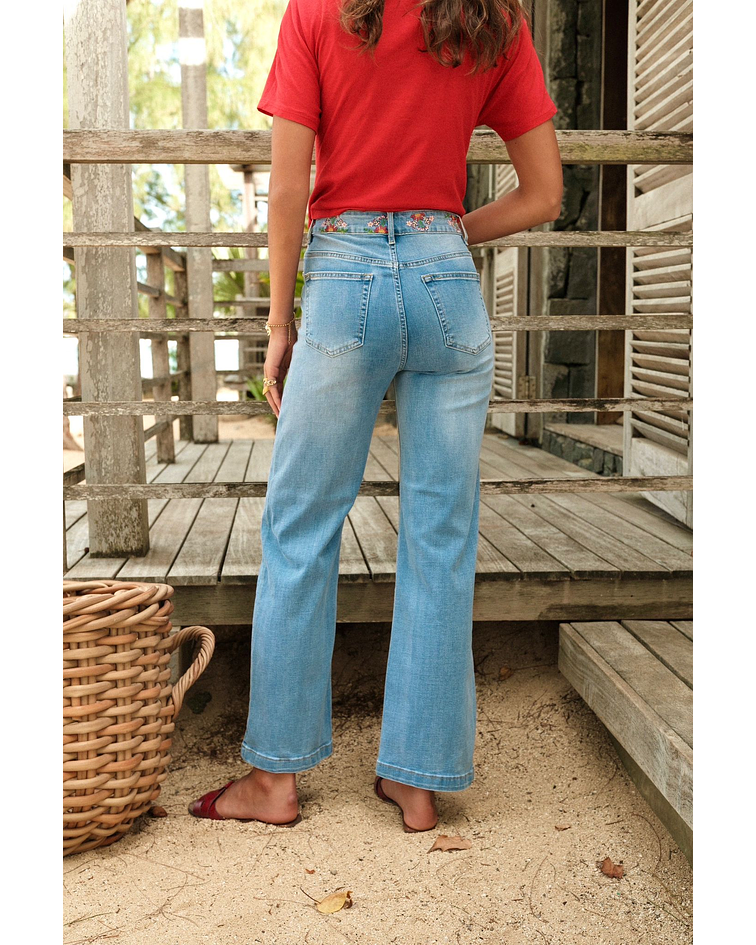 JEANS GANGA COM MISSANGAS