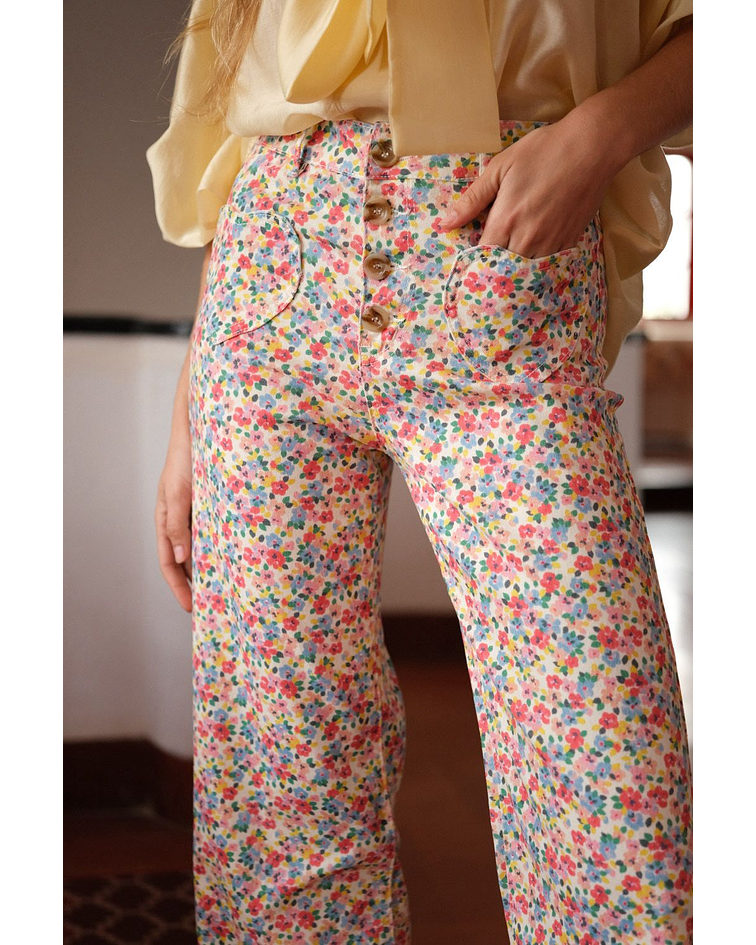 JEANS ESTAMPADAS FLORAIS