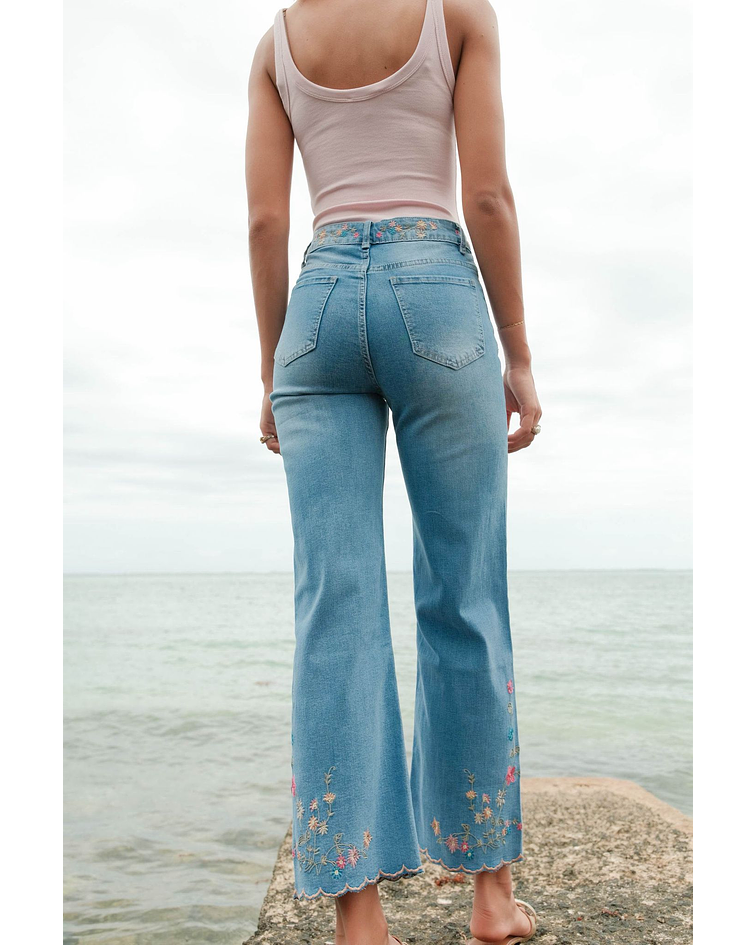 JEANS BORDADOS FLORAIS 