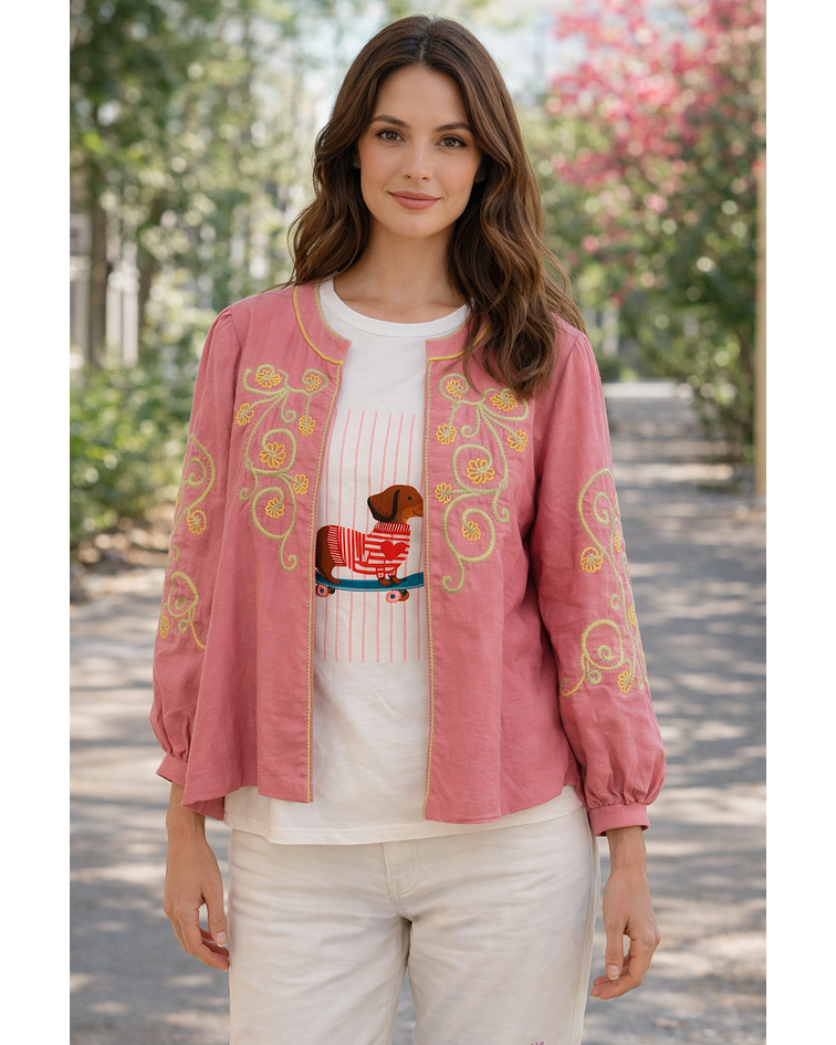 CASACO COM PORMENORES BORDADOS 