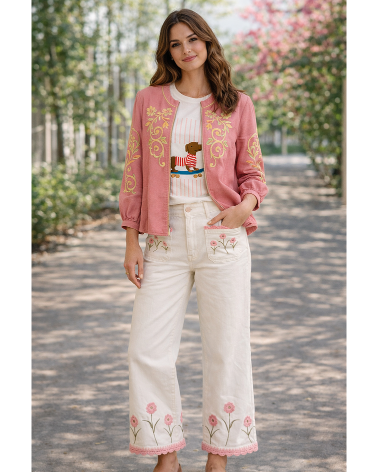 CASACO COM PORMENORES BORDADOS 