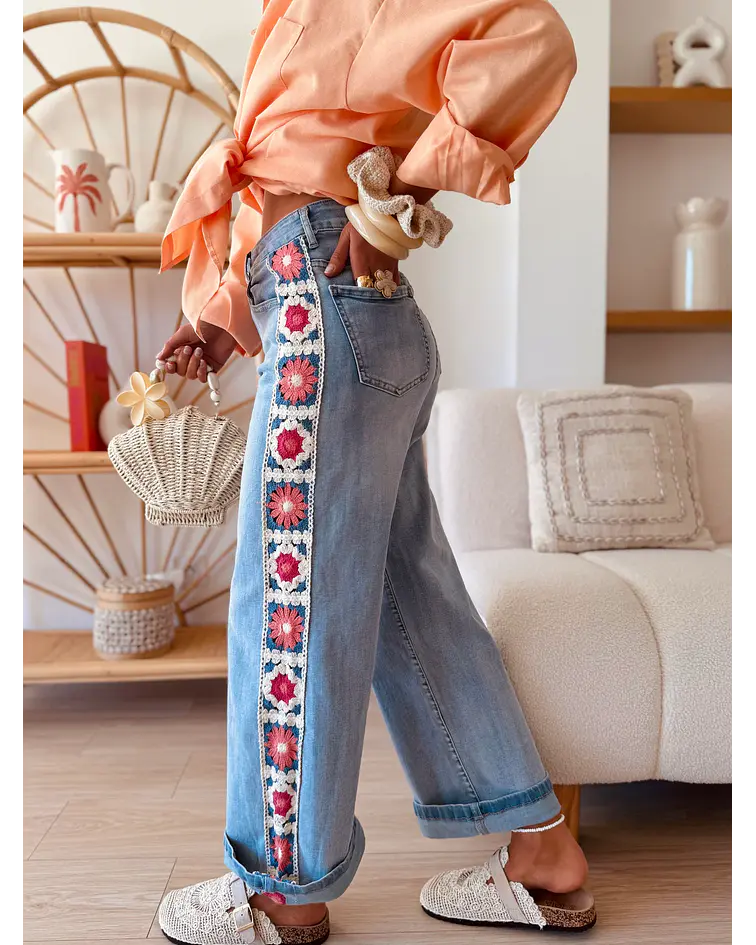 JEANS COM CROCHET NA LATERAL