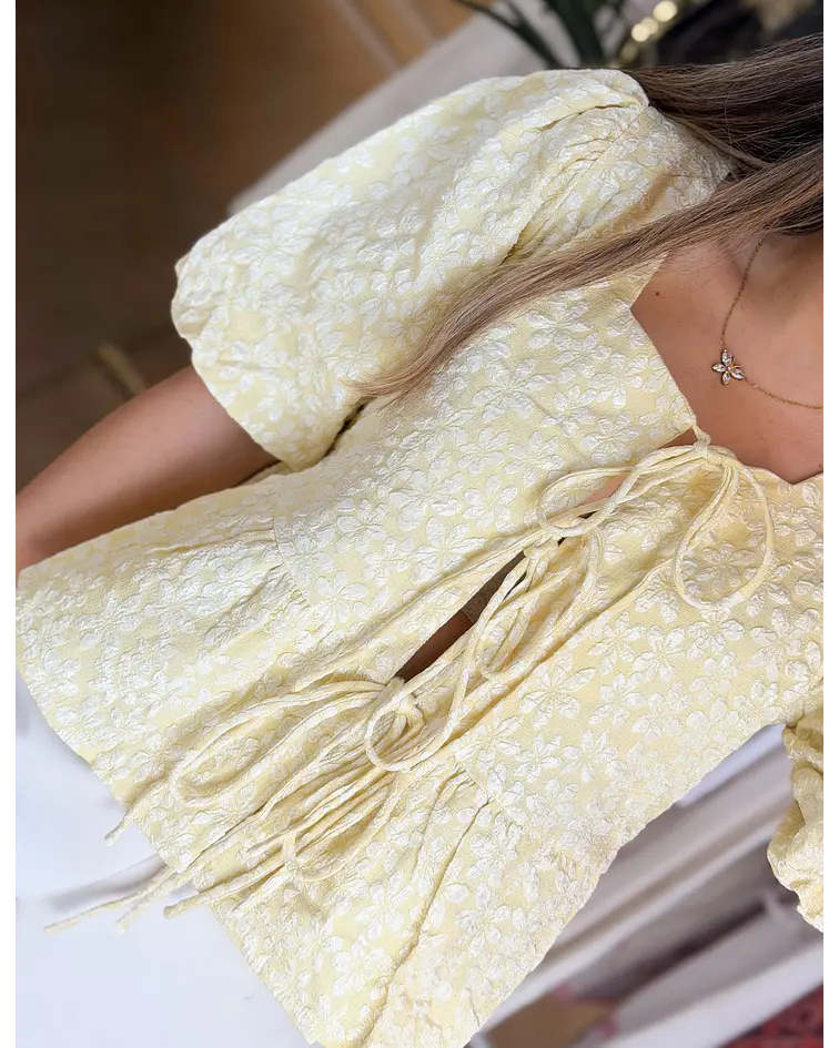 CAMISA COM MANGA BALÃO 