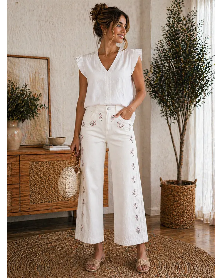 JEANS BRANCAS COM BORDADOS