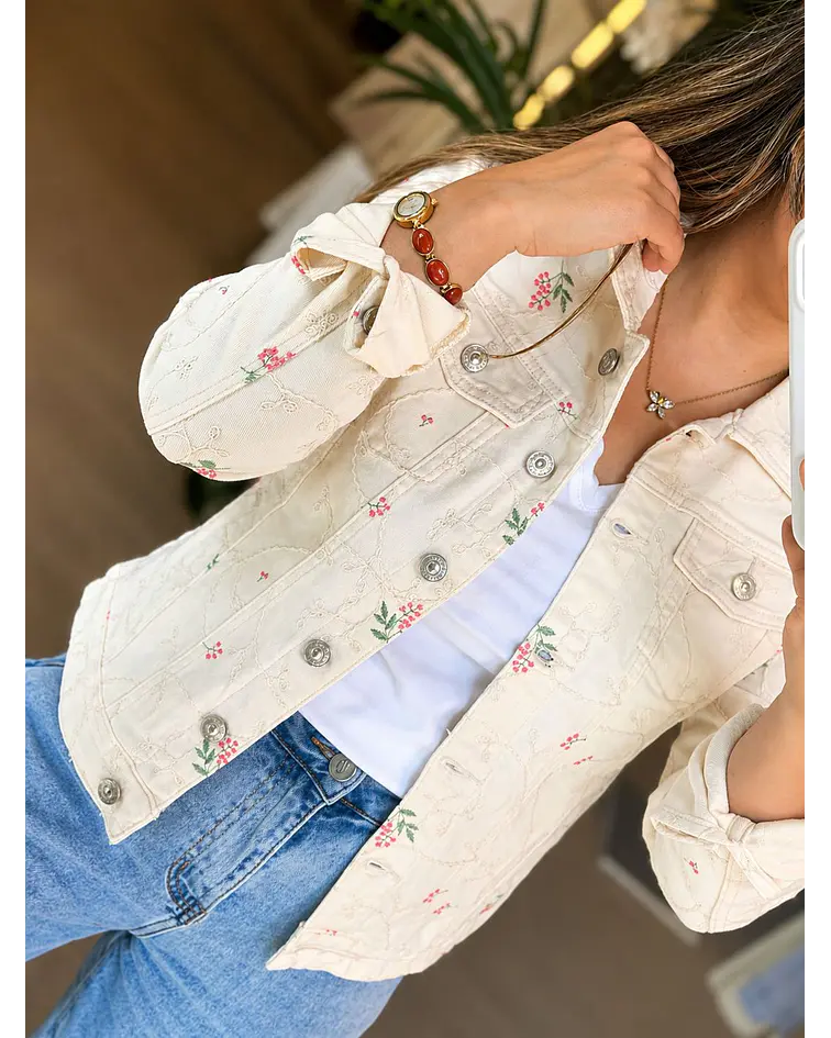 CASACO BORDADO FLORES