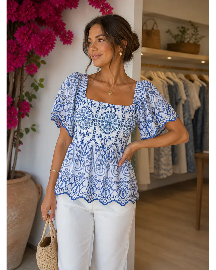 BLUSA BORDADA PORMENORES