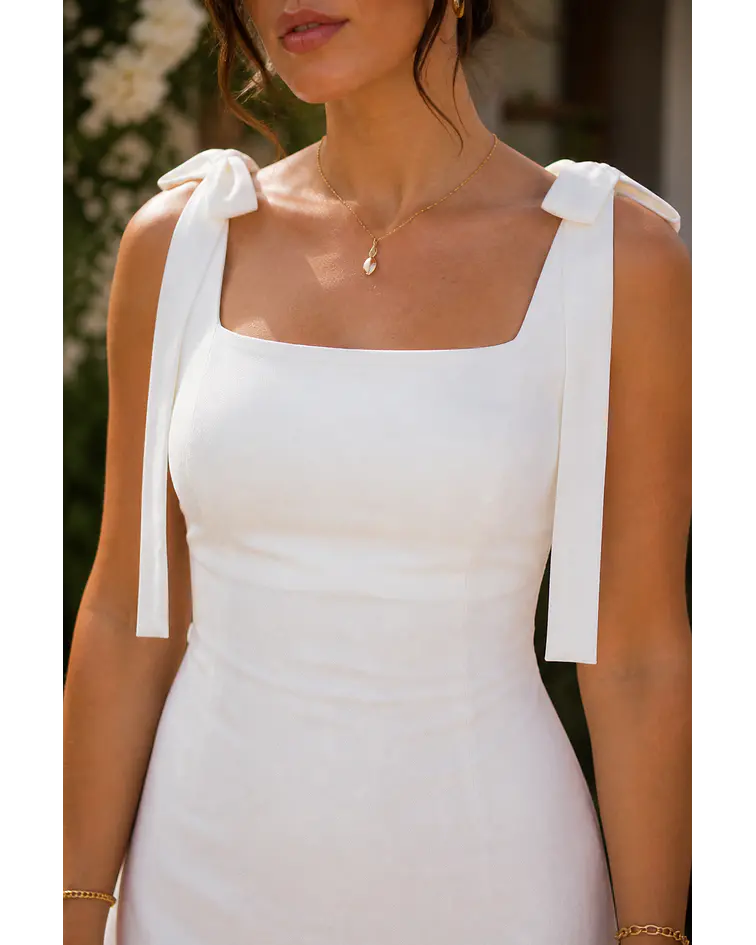 VESTIDO LAÇOS GIO