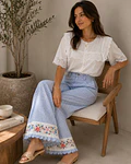 CAMISA COM BORDADOS