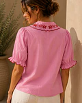 CAMISA COM GOLA BORDADA