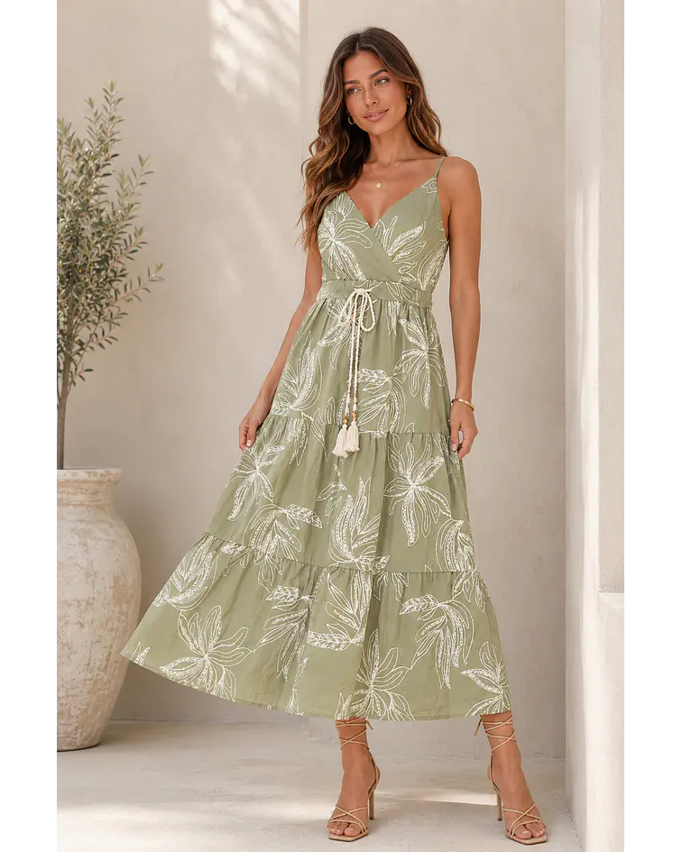 VESTIDO VERDE COM BORDADOS