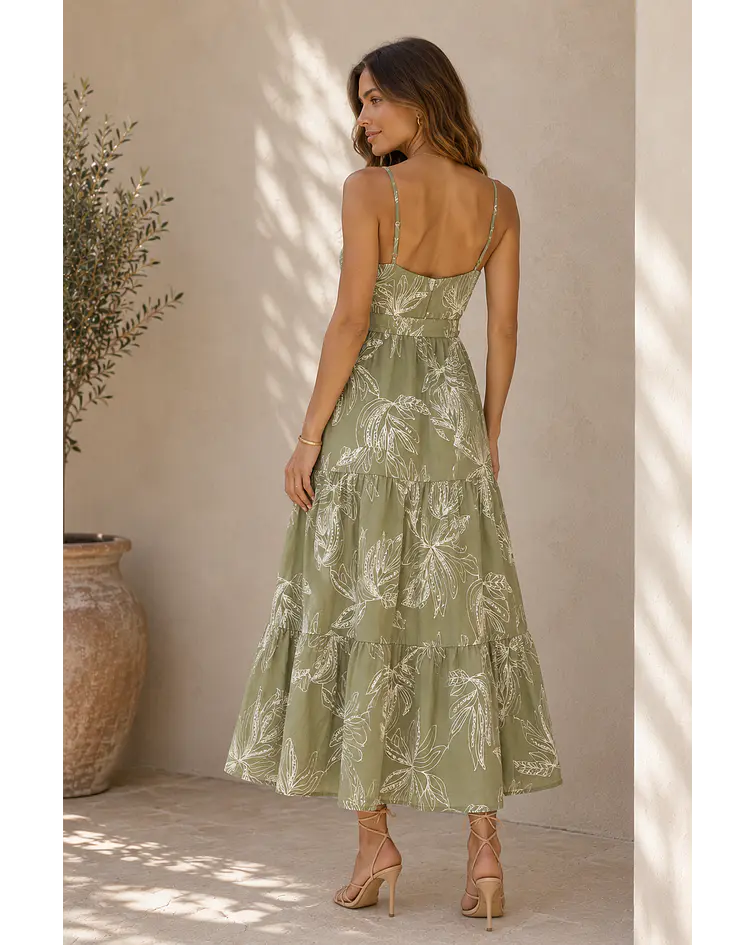 VESTIDO VERDE COM BORDADOS