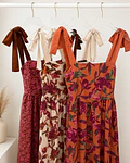 VESTIDO COM LAÇADA OMBROS