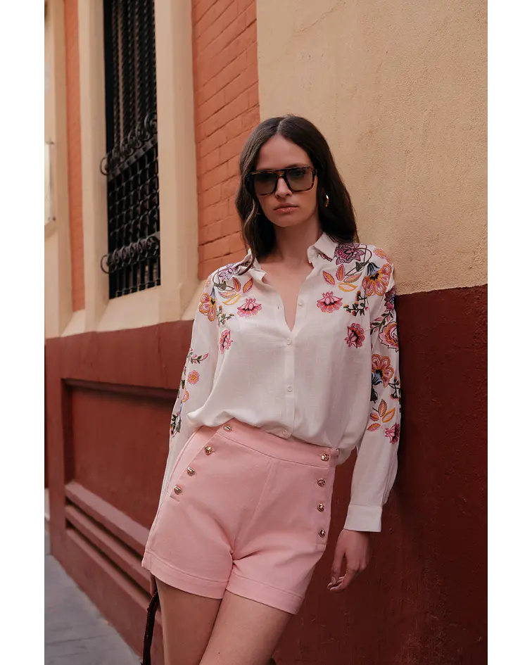 CAMISA FLORES BORDADA