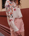 CAMISA FLORES BORDADA