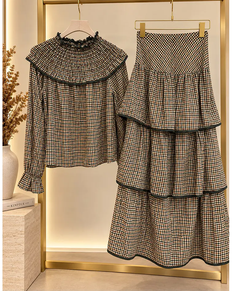 BLUSA VICHY COM FOLHO
