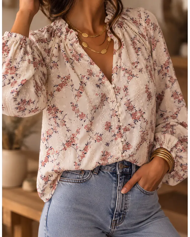 CAMISA BRANCA ESTAMPADA FLORES 