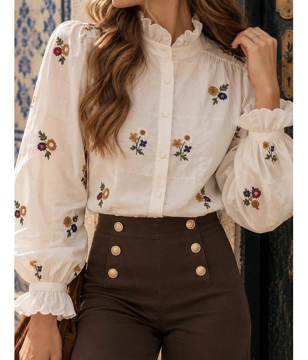 CAMISA BEGE COM FLORES BORDADAS 