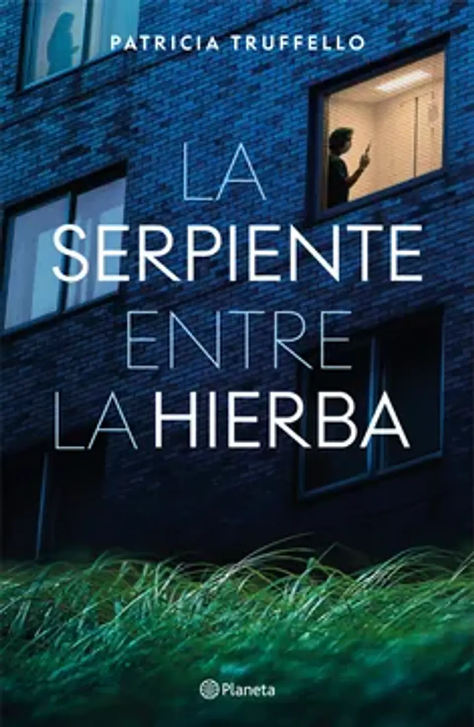 LA SERPIENTE ENTRE LA HIERBA 1