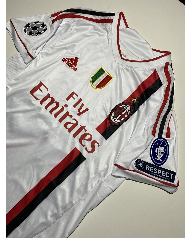 Seedorf 10 - Milan Away 2011-12 Champions League